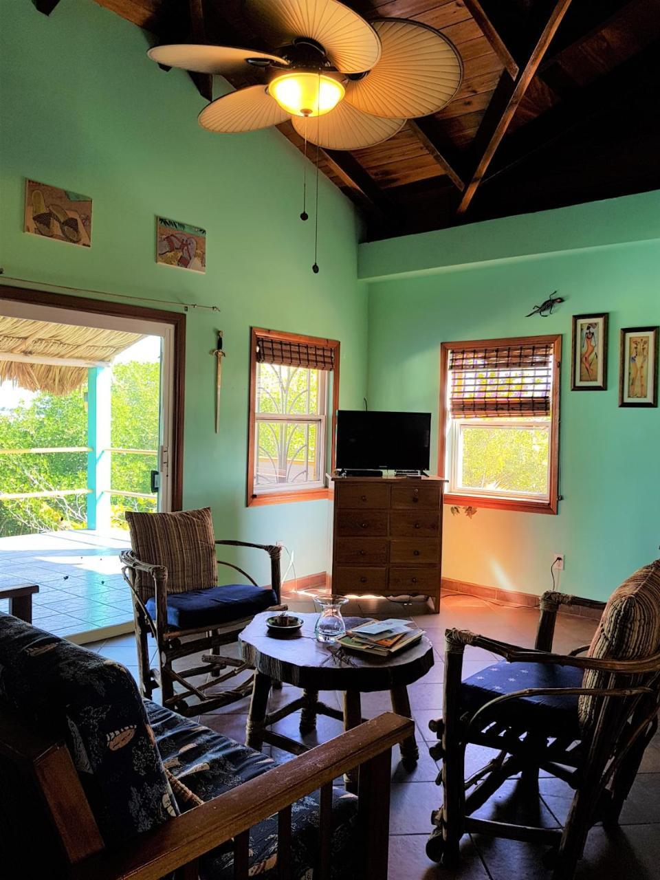Slo-N-Ez Villa Terrace Caye Caulker Exterior photo